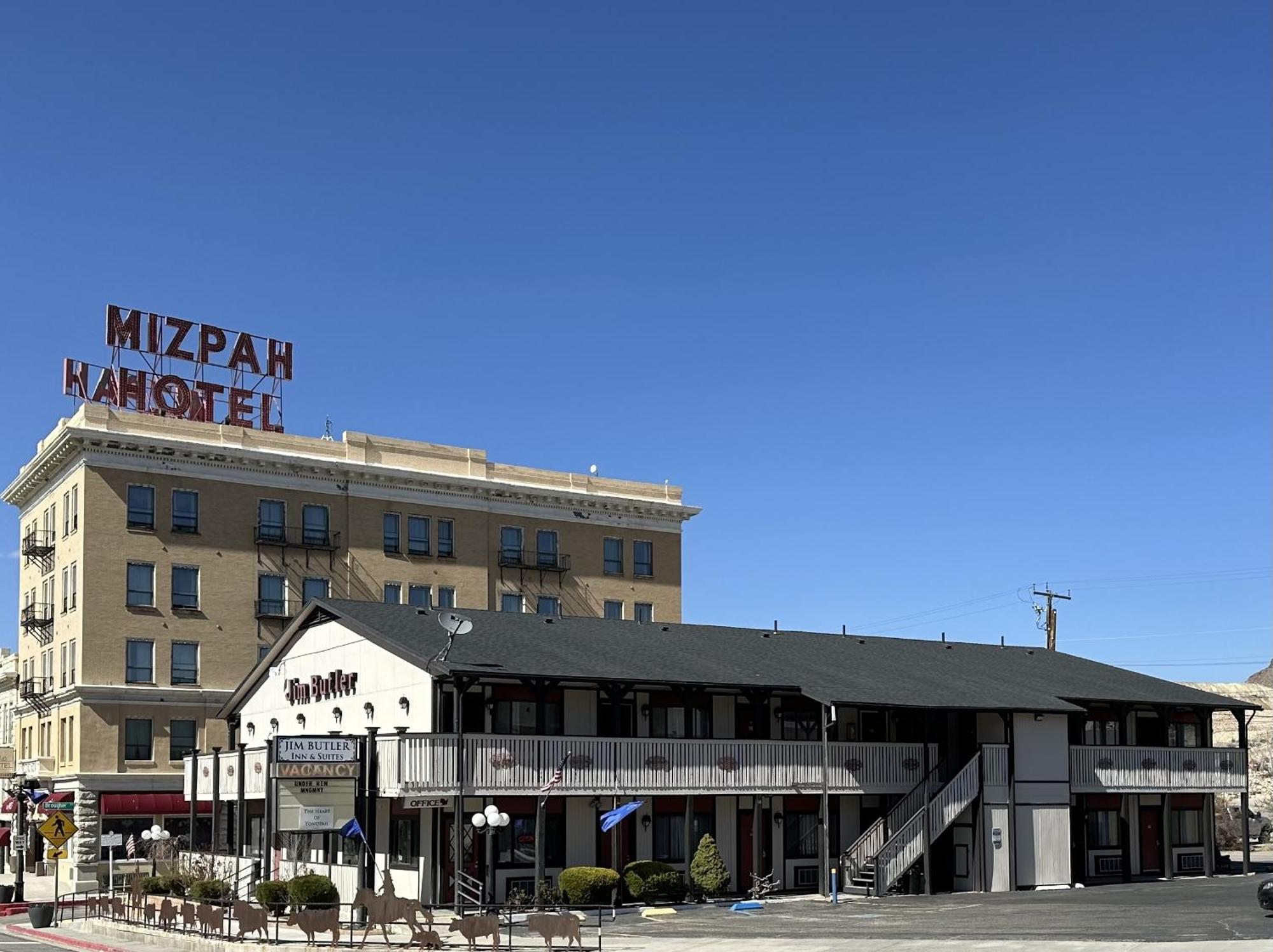 Jim Butler Inn & Suites Tonopah Exteriör bild